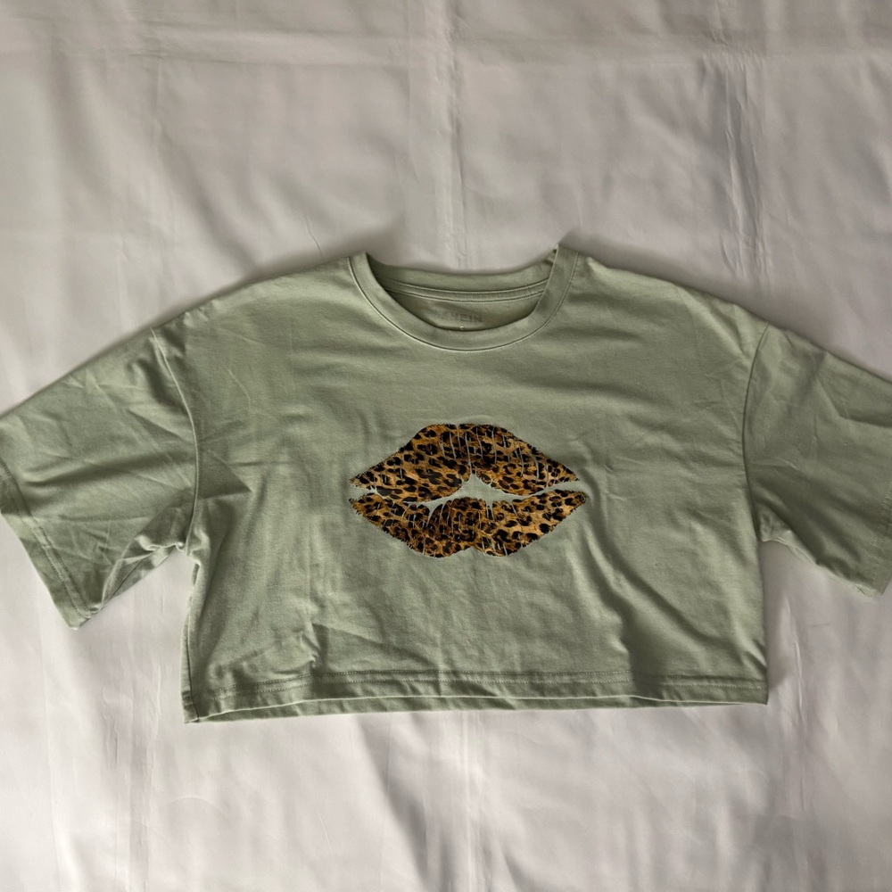 SHEIN 2p Bundle - Purple & Green Short Sleeve Crop Tops - Picture 9 of 13